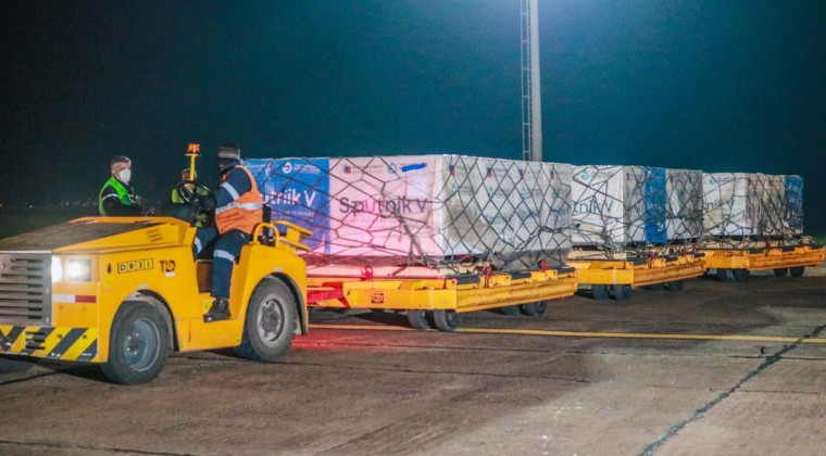 5f2615db-5c17-4d0e-b900-e0ab8de96dd1 Llegaron 200.000 dosis de Sputnik-V, el sábado inicia nueva etapa de vacunación