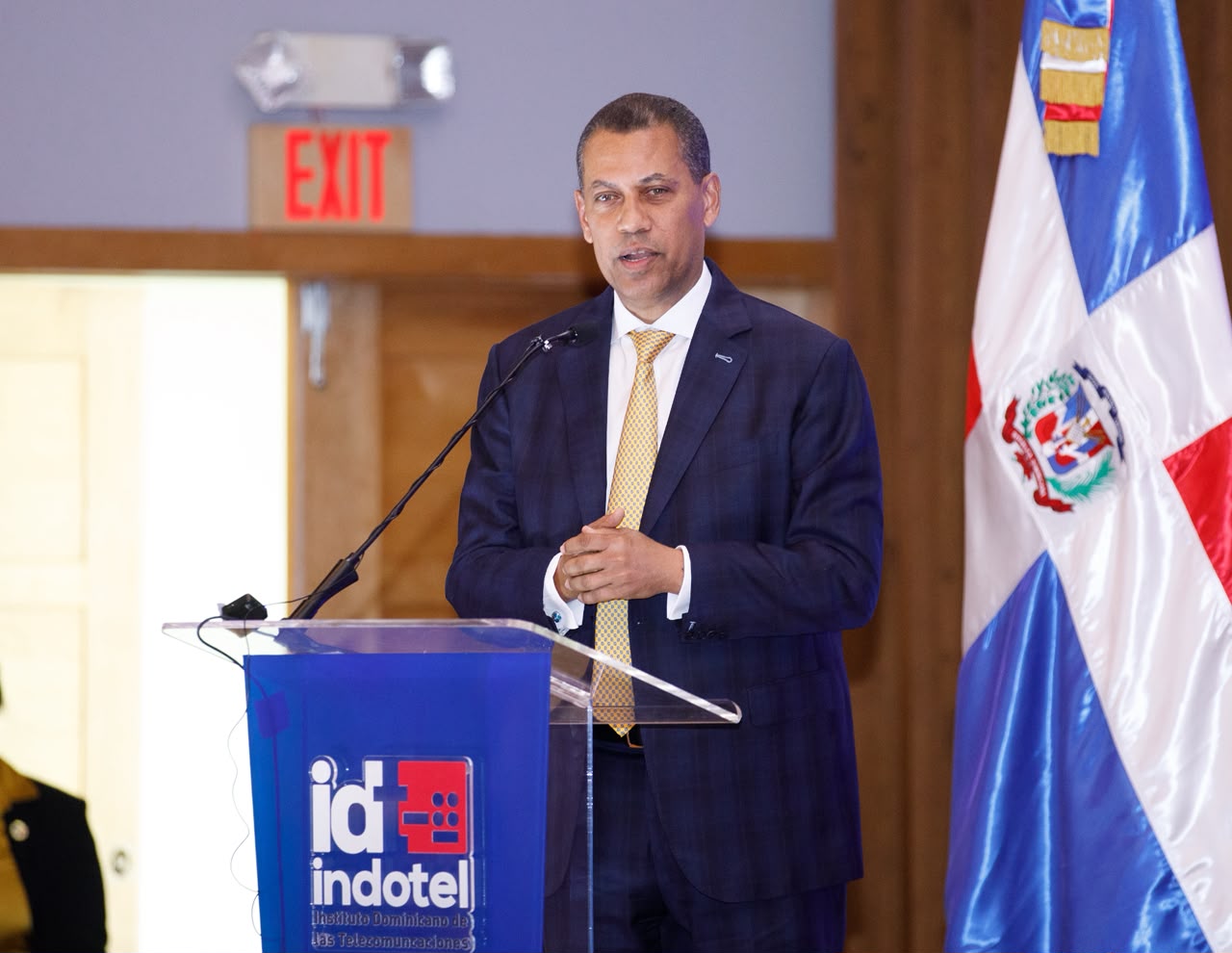 Abinader reconoce a más de 170 estudiantes ganadores del concurso STEM del Indotel