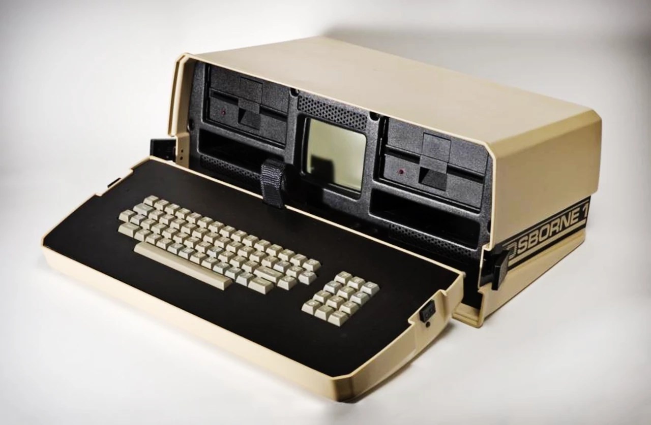 historia de la computadora portatil, primer laptop de la historia