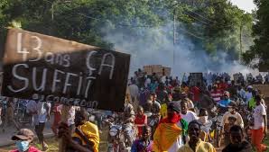 Présidentielle au Cameroun : tensions à Douala et Garoua après la victoire annoncée de Paul Biya