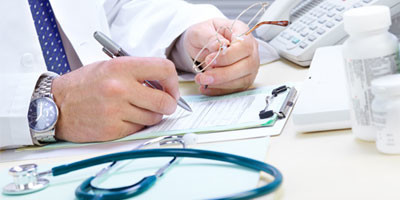 France : le gouvernement veut limiter les arrêts maladie à 15 jours, la colère monte chez les soignants