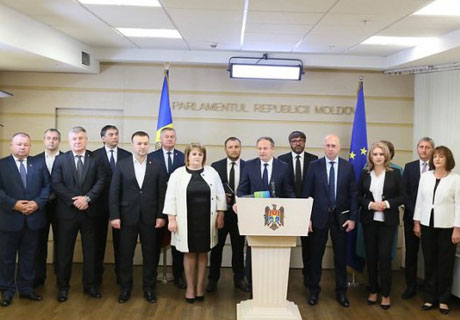 Partidul Democrat A Inaintat In Parlament O MoÅ£iune De CenzurÄ Impotriva Guvernului Condus De Maia Sandu