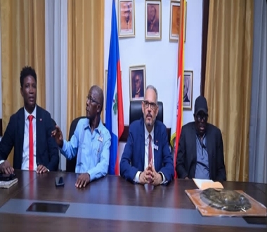 Rencontre spéciale à Cap‑Haïtien : le Premier ministre Fils‑Aimé et les maires du Cap‑Haïtien échangent sur le développement et les élections. Que prépare‑t‑il ?