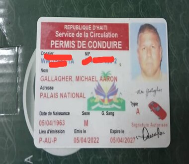 Le chef de sécurité de Comme Il Faut vient d’être assassiné : des rumeurs évoquent une attaque au couteau. Était‑il impliqué dans des affaires louches ?