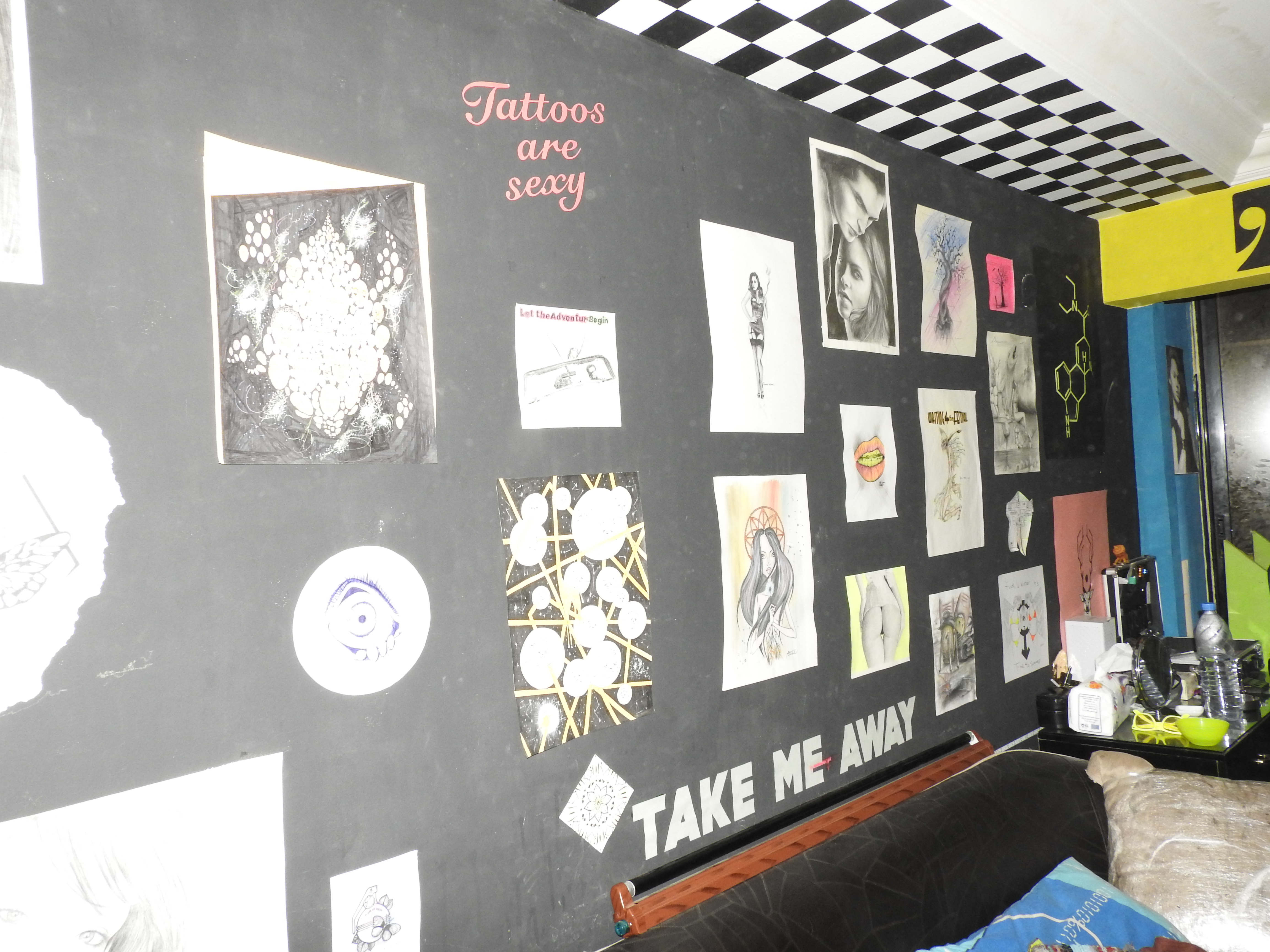 Latakia tattoo artist studio, summer 2016, getting my Syria tattoo.