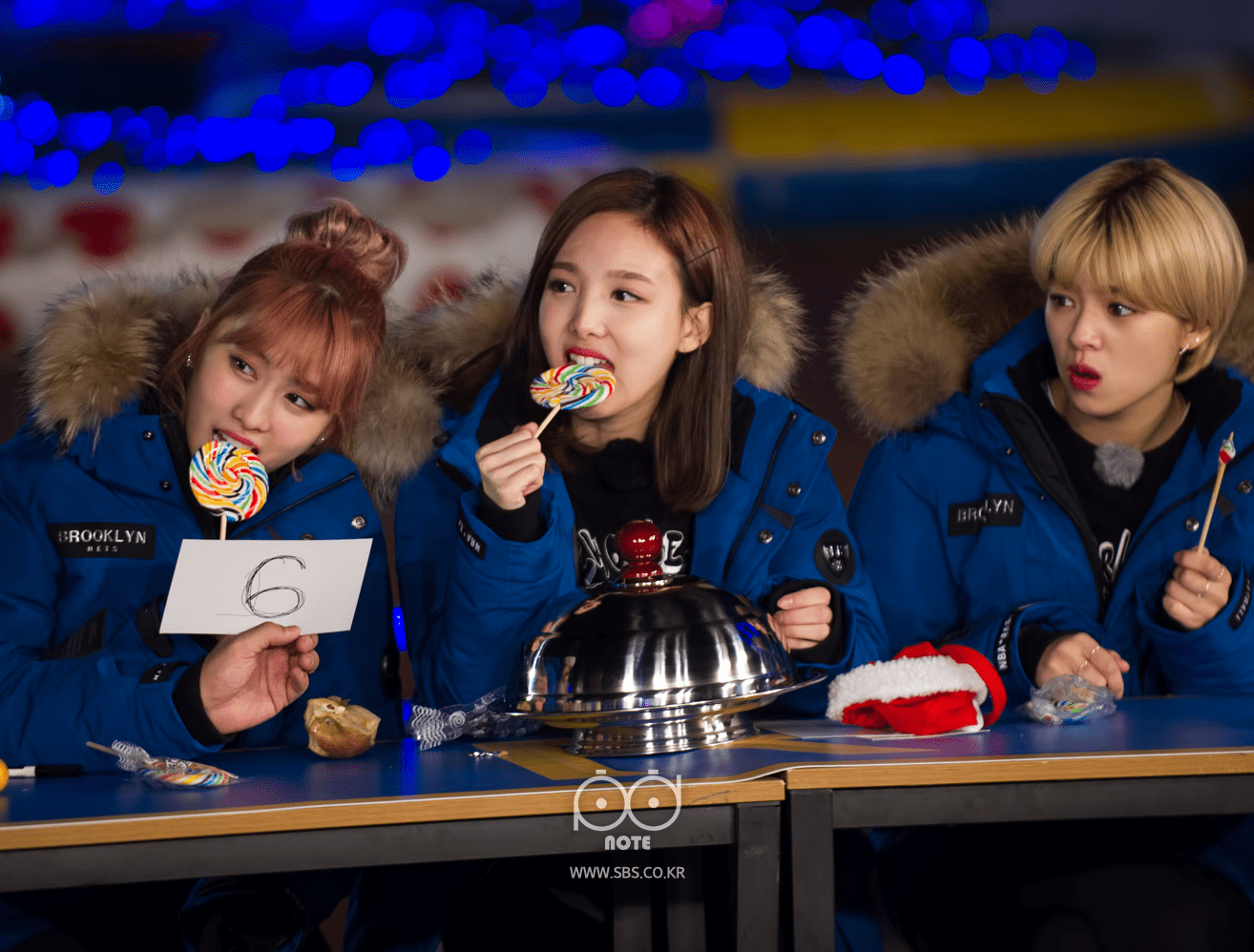 Yuk, simak artikel berikut selengkapnya! Hungry Song dari Twice Ini Dijamin Bikin Kamu Lapar dan Makin Gemes Sama Mereka - iniKpop