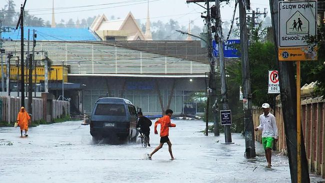 Topan Kammuri landa Filipina, 13 orang tewas