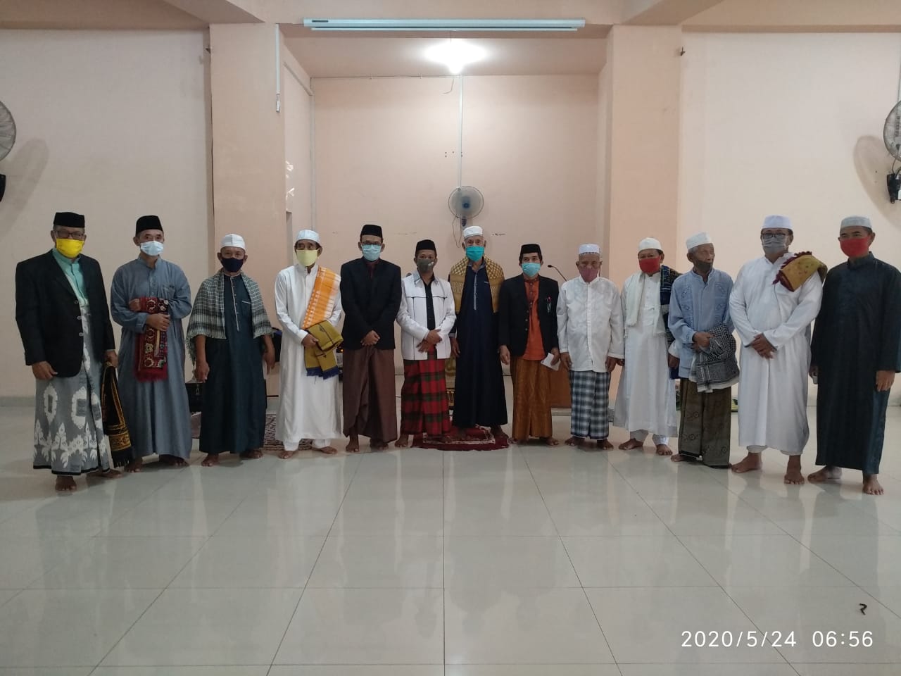 Sholat Idulfitri di Masjid Besar Al-Abrar Berlangsung Lancar