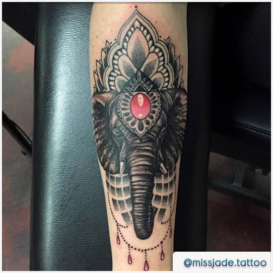 Significato Elefante Mandala: 30 Fantastiche Idee Per Il Tuo Tatuaggio 550_x_550_jpg