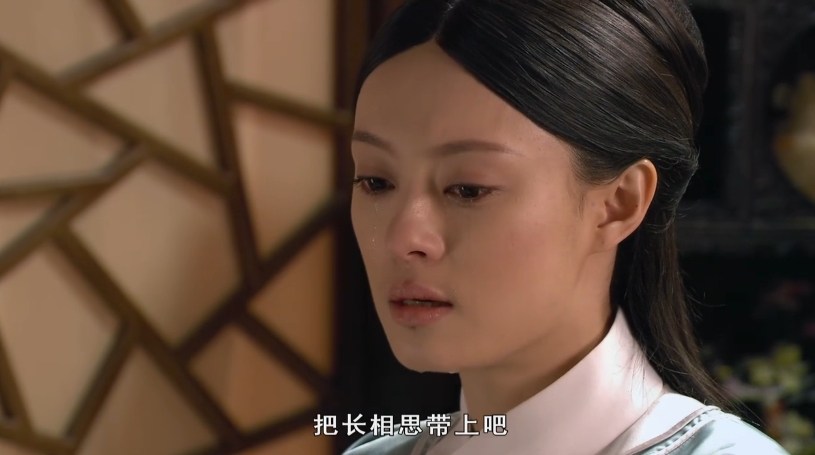當年甄嬛一身素淨離宮到甘露寺修行，為什麼只帶走了「長相思」其他都不帶？「這一物」成為她下半人生的代表！—我們用電影寫日記