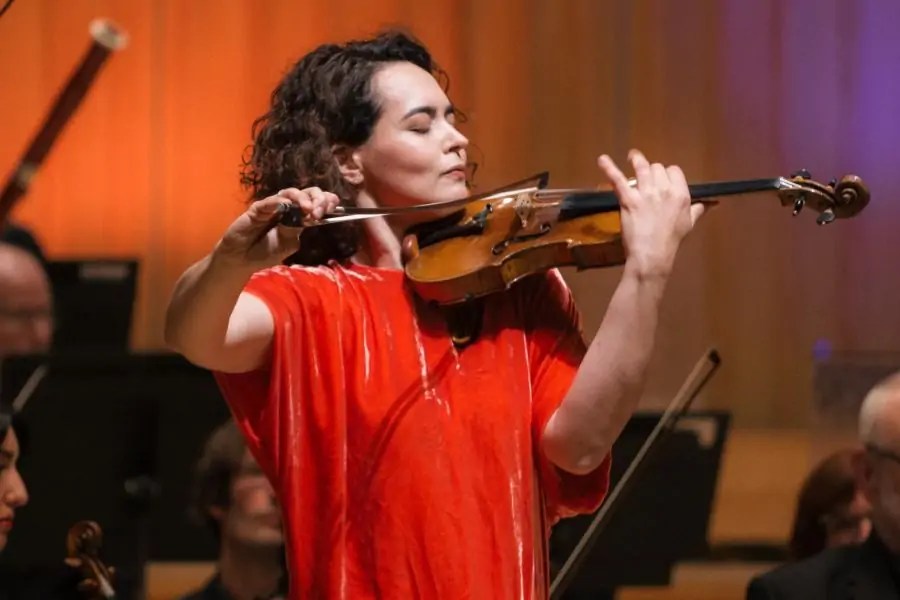 Review: Tchaikovsky’s Violin Concerto – The Glasshouse