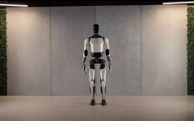 Tesla Optimus Humanoid Robot