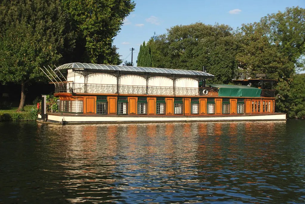 Houseboats