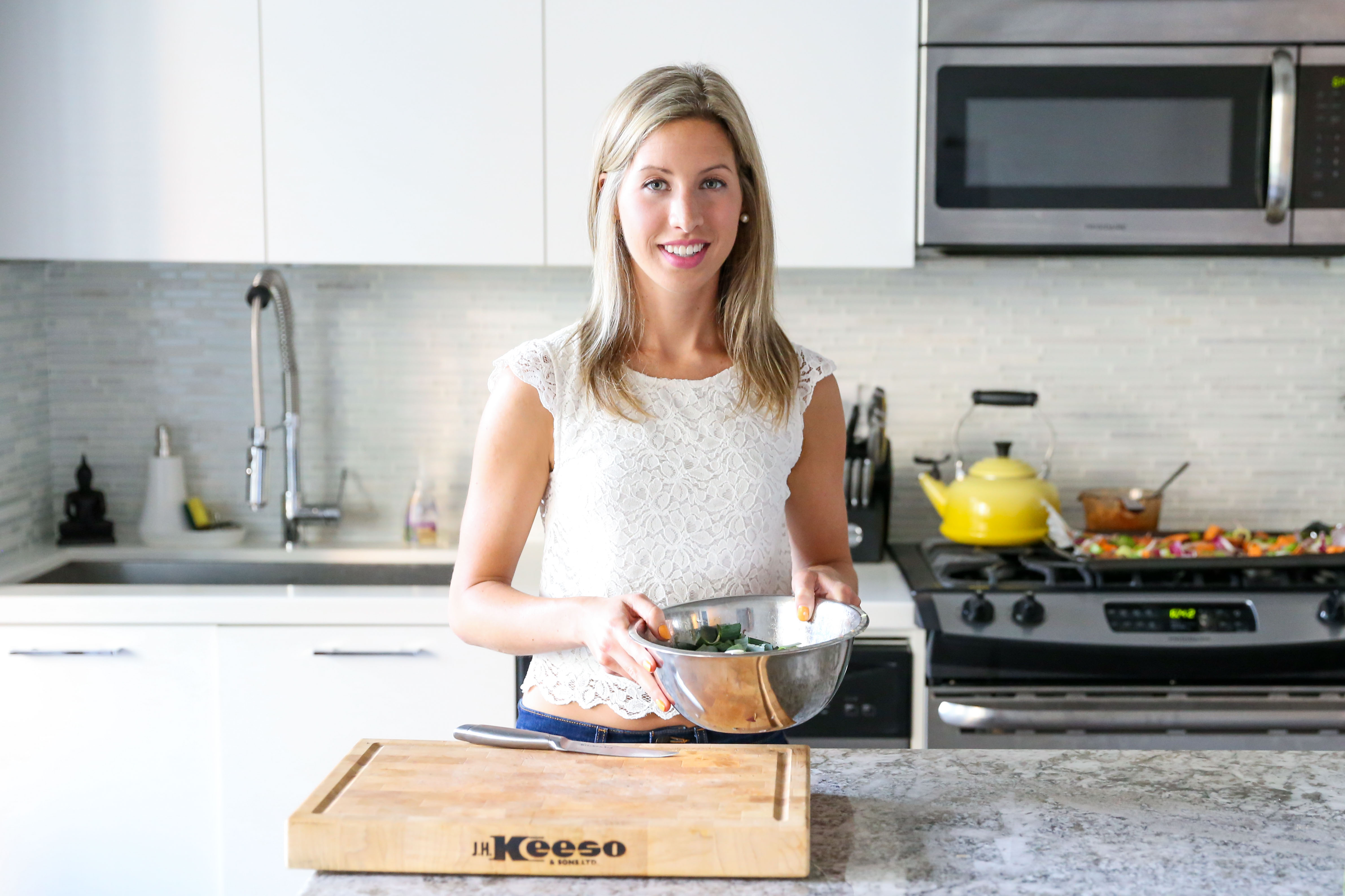 Abigail Keeso. I am a pediatric Registered Nurse, Culinary Nutrition Expert and entrepreneur of That Clean Life.