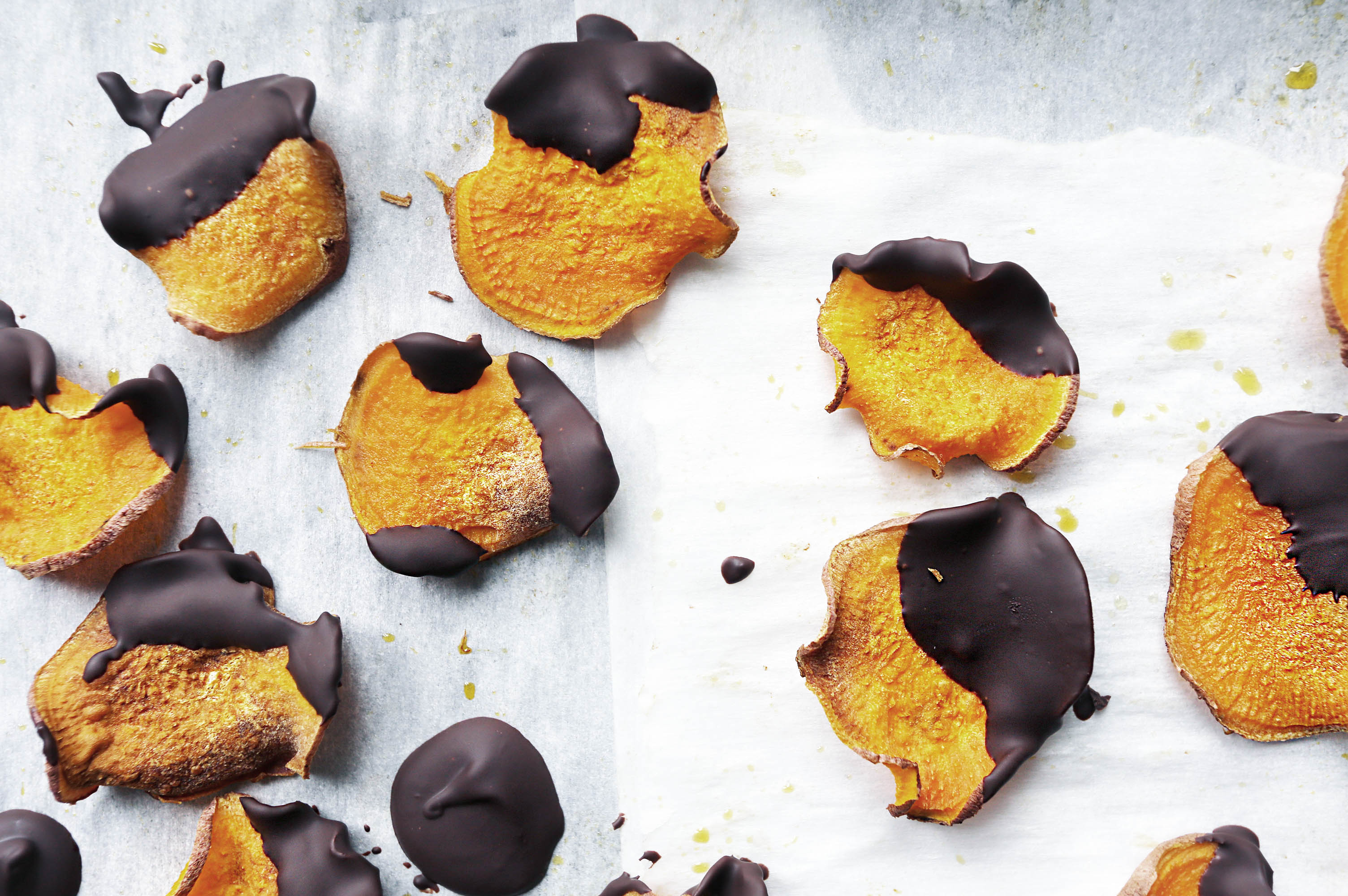 That Clean Life dark_chocolate_sweet_potato_chips Recipe