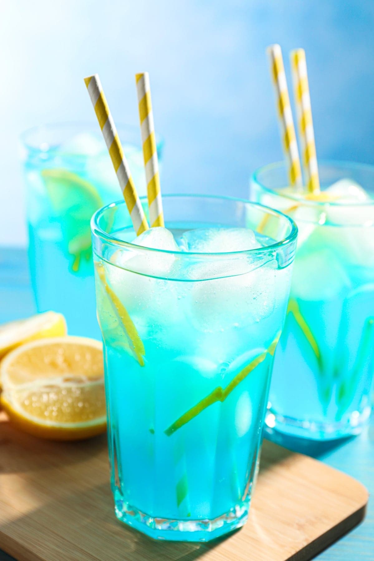 17 best blue cocktails