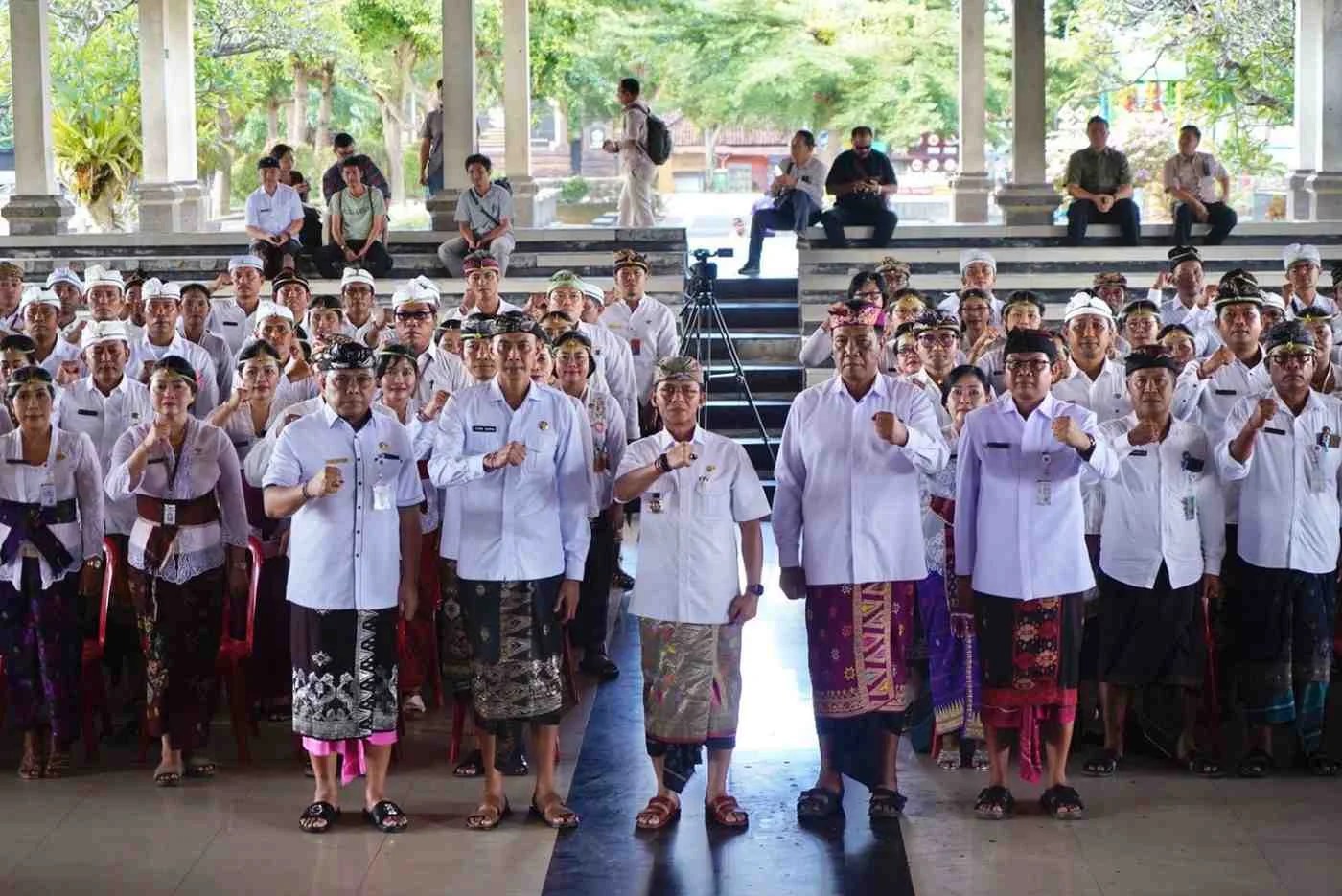 Bupati Satria Lantik 132 Pejabat Klungkung 2026