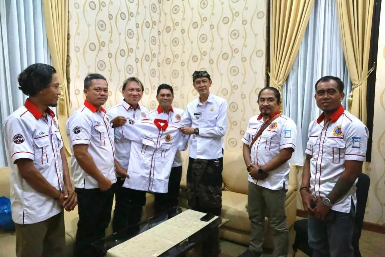 Wakil Bupati Klungkung Tjokorda Gde Surya Putra saat menerima audiensi jajaran pengurus Cabor Savate Indonesia Kabupaten Klungkung.