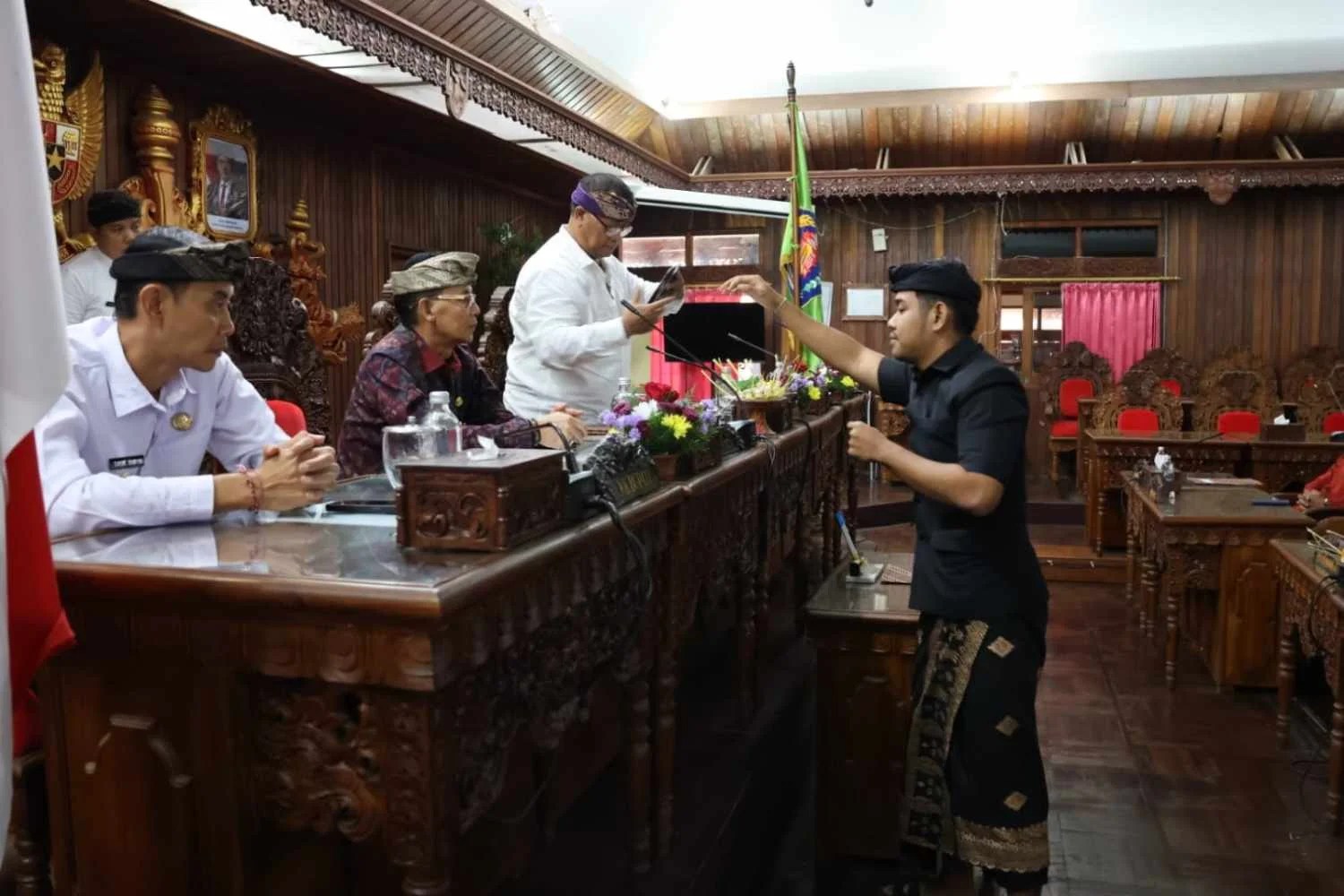 Suasana sidang paripurna di DPRD Klungkung