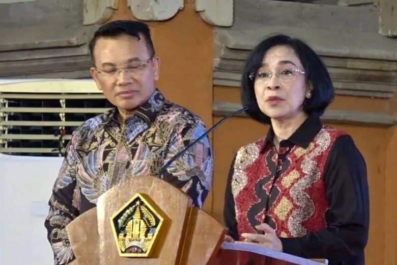 Bupati Klungkung Hadiri Pisah Sambut Kajati Bali