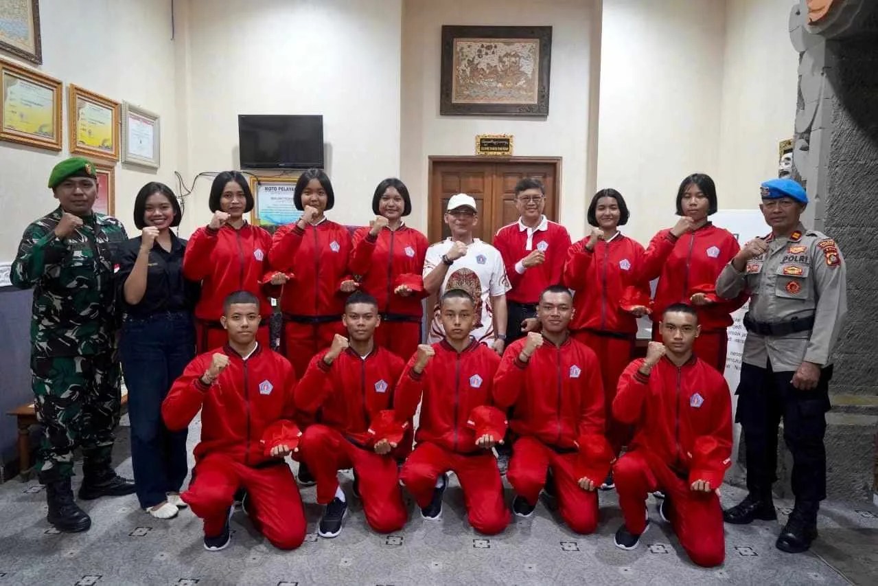 Bupati Satria Lepas 10 Duta Paskibraka Klungkung Menuju Seleksi Provinsi Bali