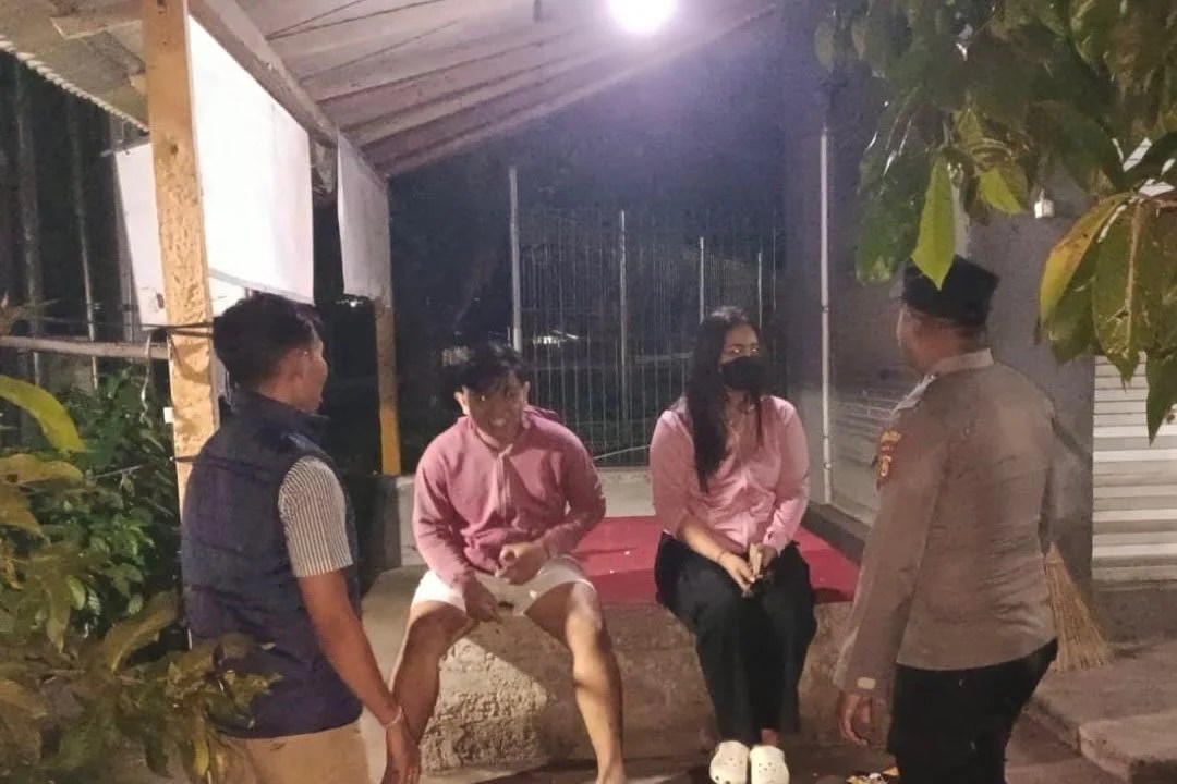 Respons Cepat Laporan Call Center 110, Polres Klungkung Selesaikan Kesalahpahaman Antar Pacar Melalui Mediasi