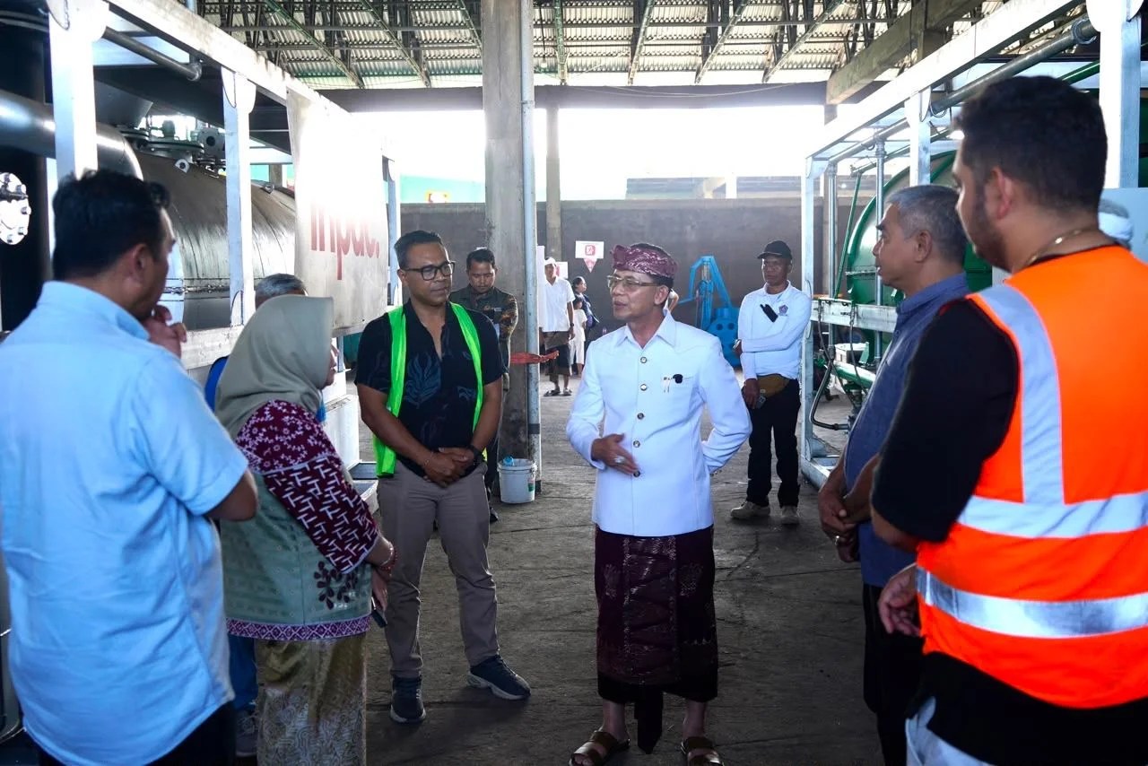 Kemenko Pangan Lirik Teknologi Pirolisis Klungkung, Bupati Satria Perkuat Komitmen Optimalkan Pengolahan Sampah