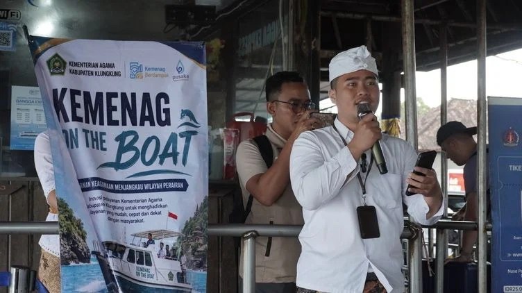 Sebelum Sandar di Nusa Penida, Kemenag On The Boat Bekali Penumpang Etika, Dharma, dan Cerita Pulau Dewata