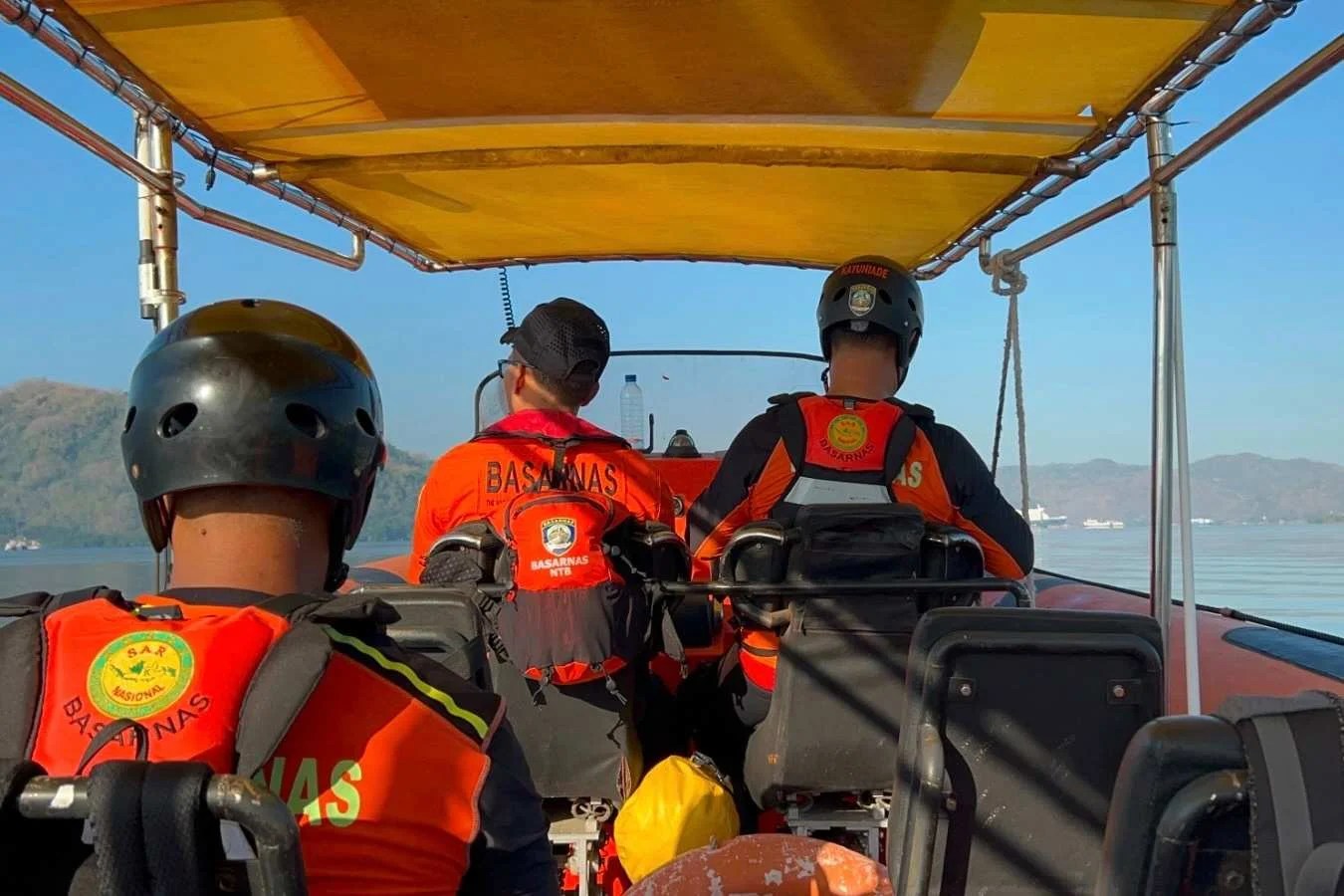 Pencarian Korban Kapal Terbakar di Selat Lombok Berlanjut, Tim SAR Gabungan Sisir Area Barat Daya dan Lakukan Pemapelan