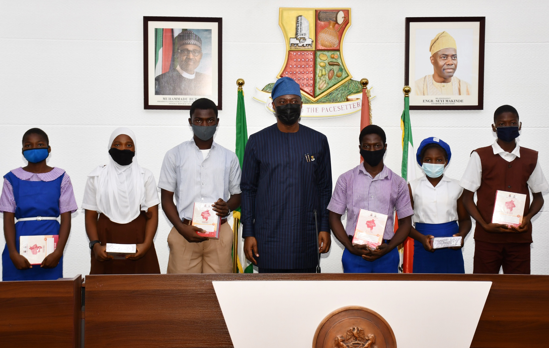 Makinde Begins Distribution Of 2.7 million Exercise Books To Oyo Students