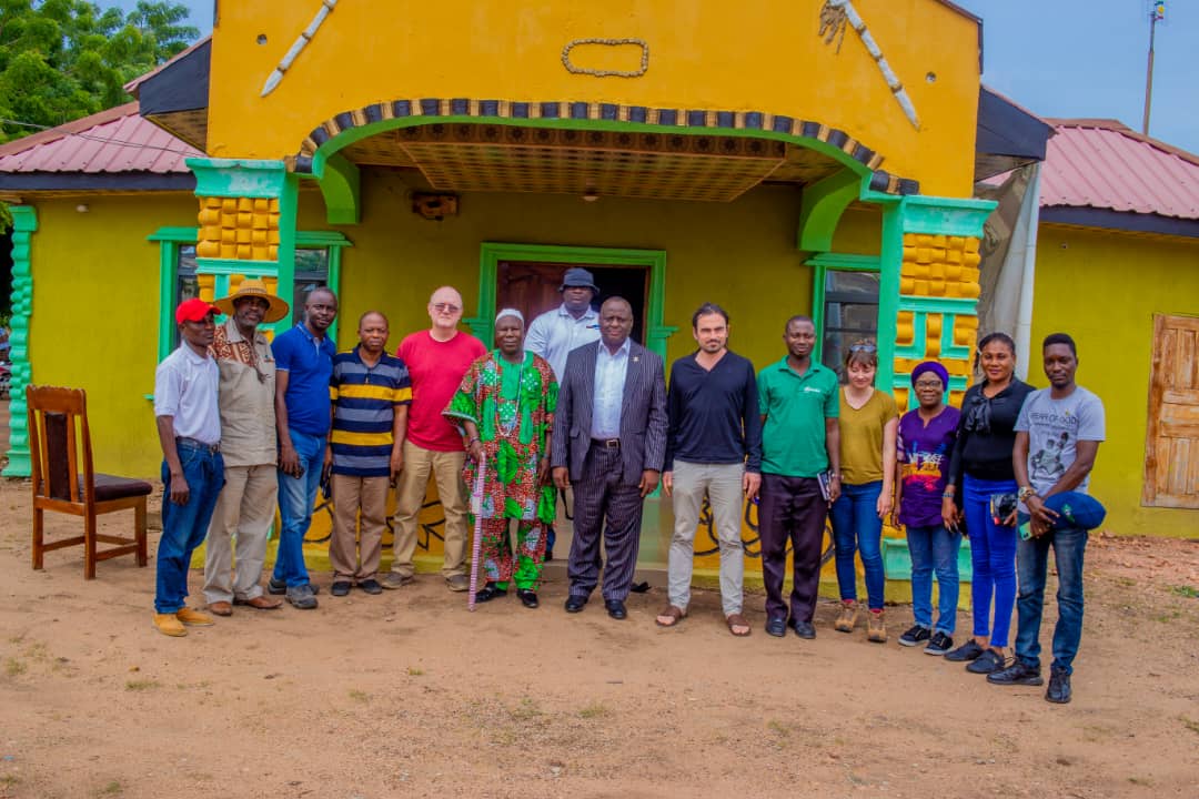 France, Oyo Govt. Meet to Develop Tourism Sites