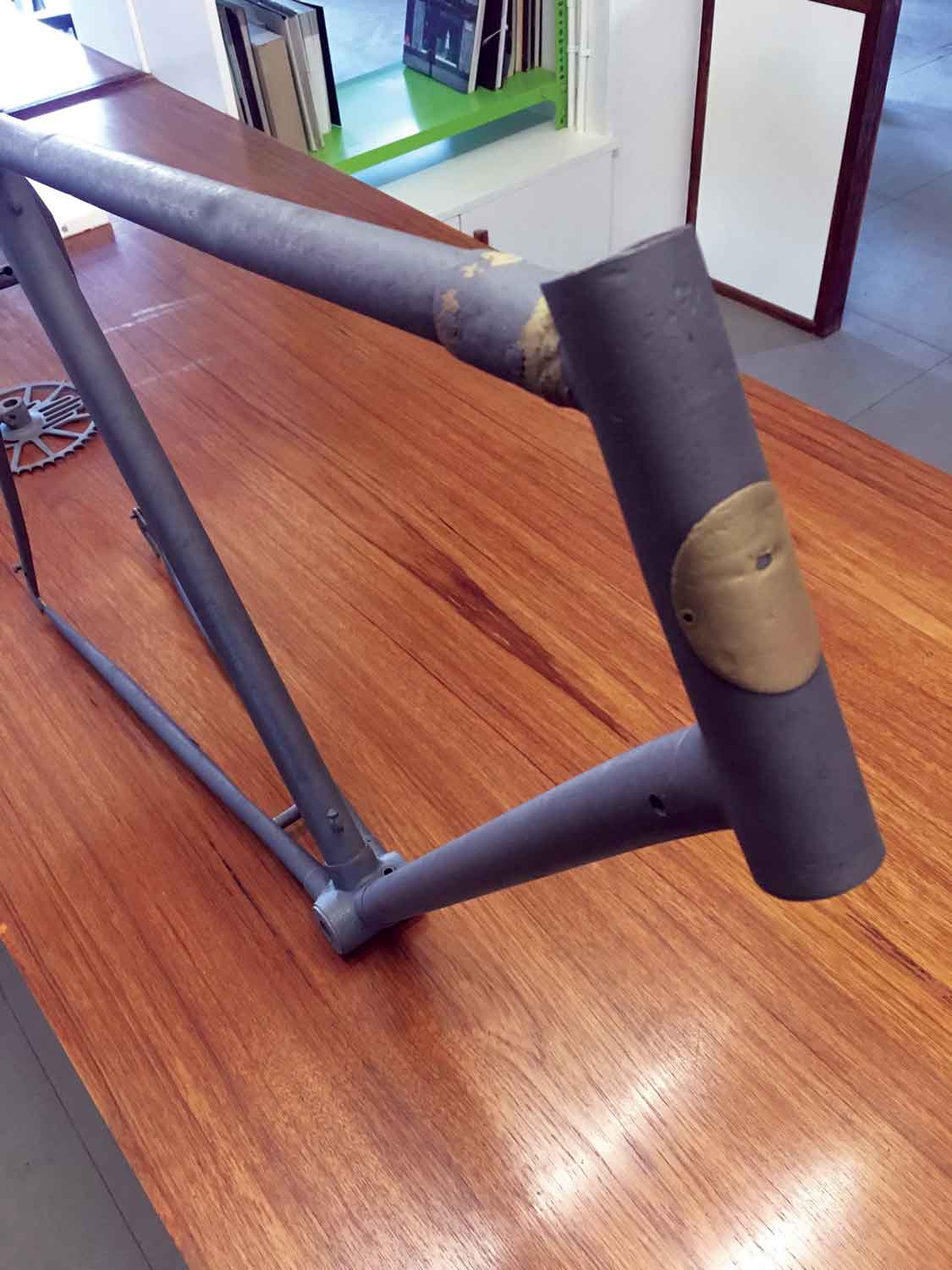 The sandblasted frame revealing the brass brazing at the ‘neck’. The ‘blank’ monogram and the mystery of the bicycle manufacturer