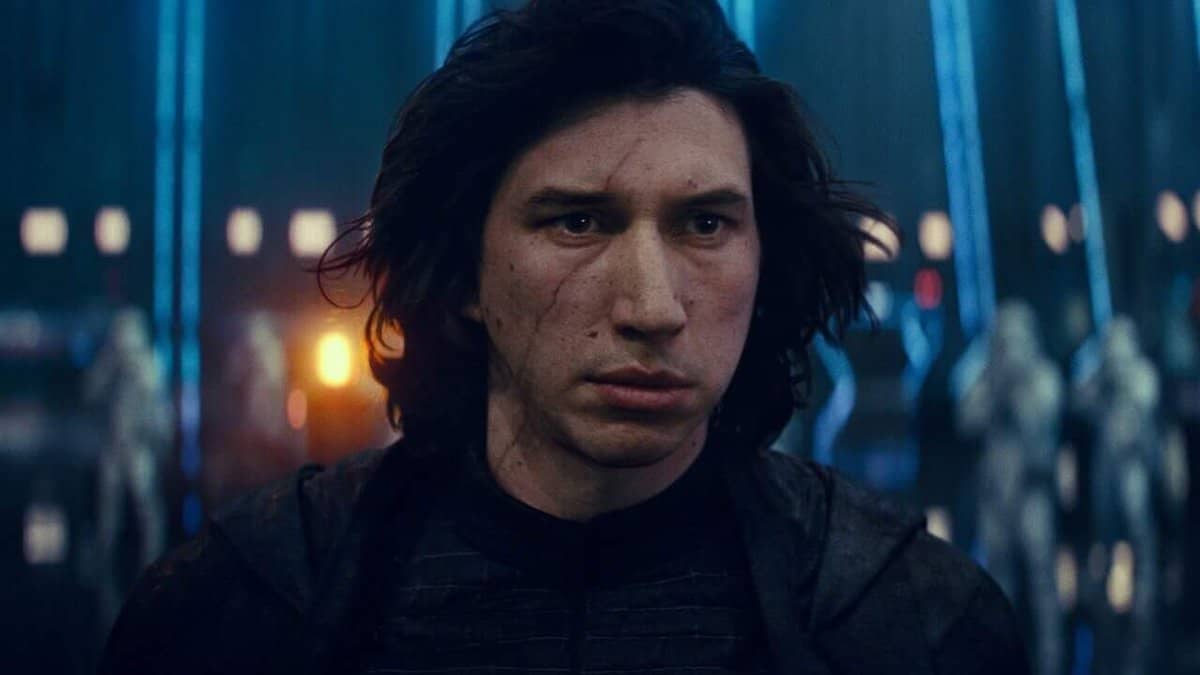 Adam Driver Awkwardly Took A Fan Photo During A Car Crash Inside The Magic