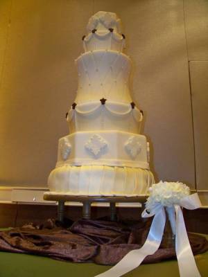 cakes huge cake weddbook