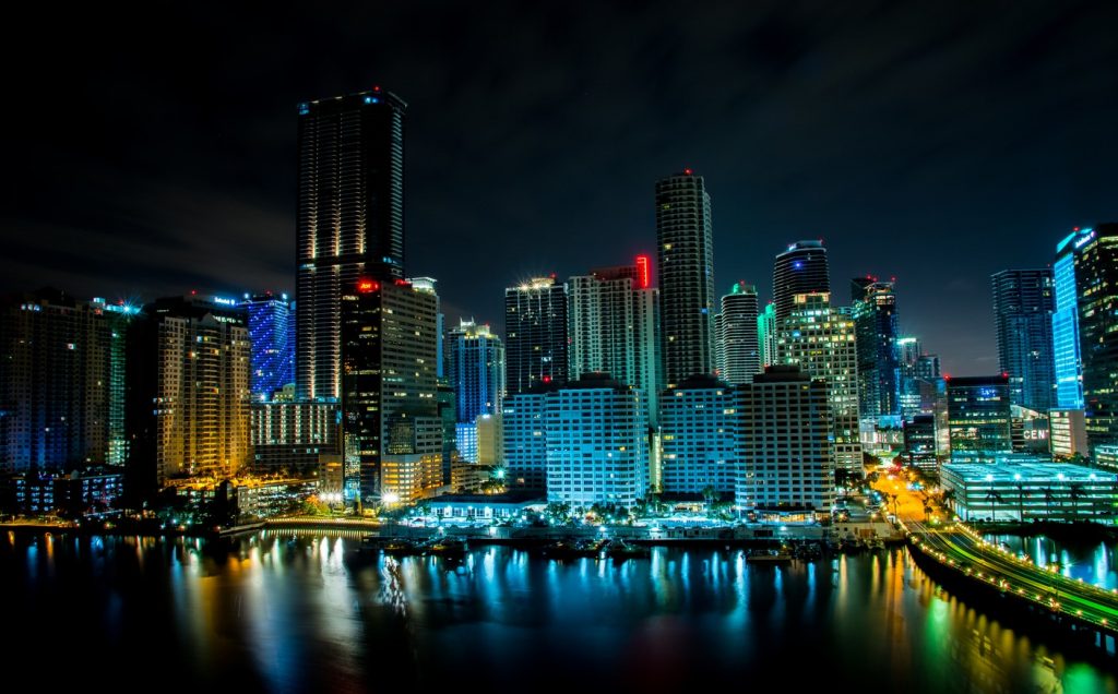 There are so many choices even if you don't have much money to spend. 10 Fun Things To Do In Miami Florida - The Magic City!