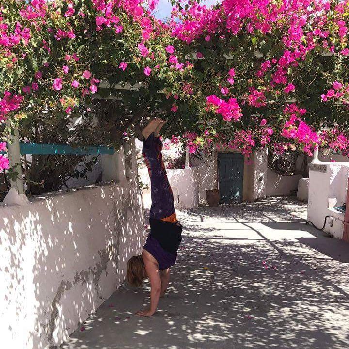 greecehandstand
