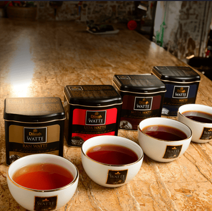 Tea-with-containers