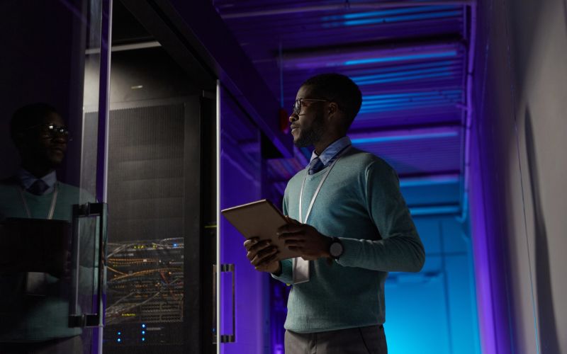 Desktop Managed Services Intercomp Pro - Dark Photo Collection - HD Quality