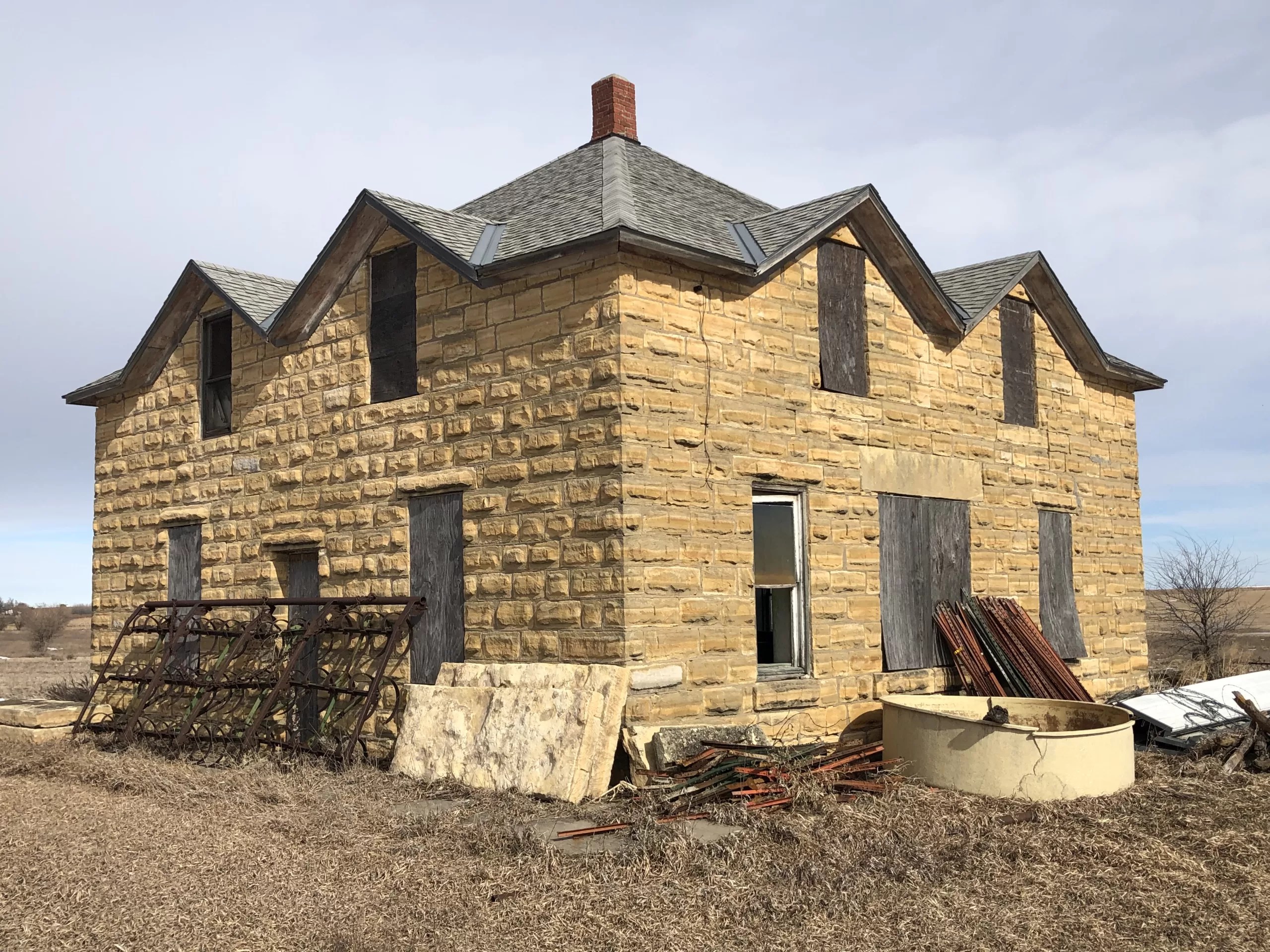 Farmhouse constructed from post rock