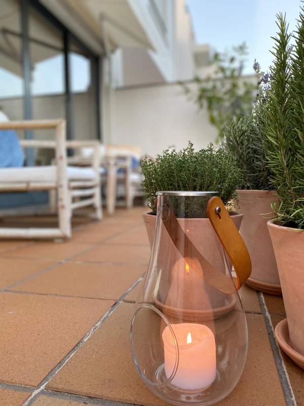 warm details