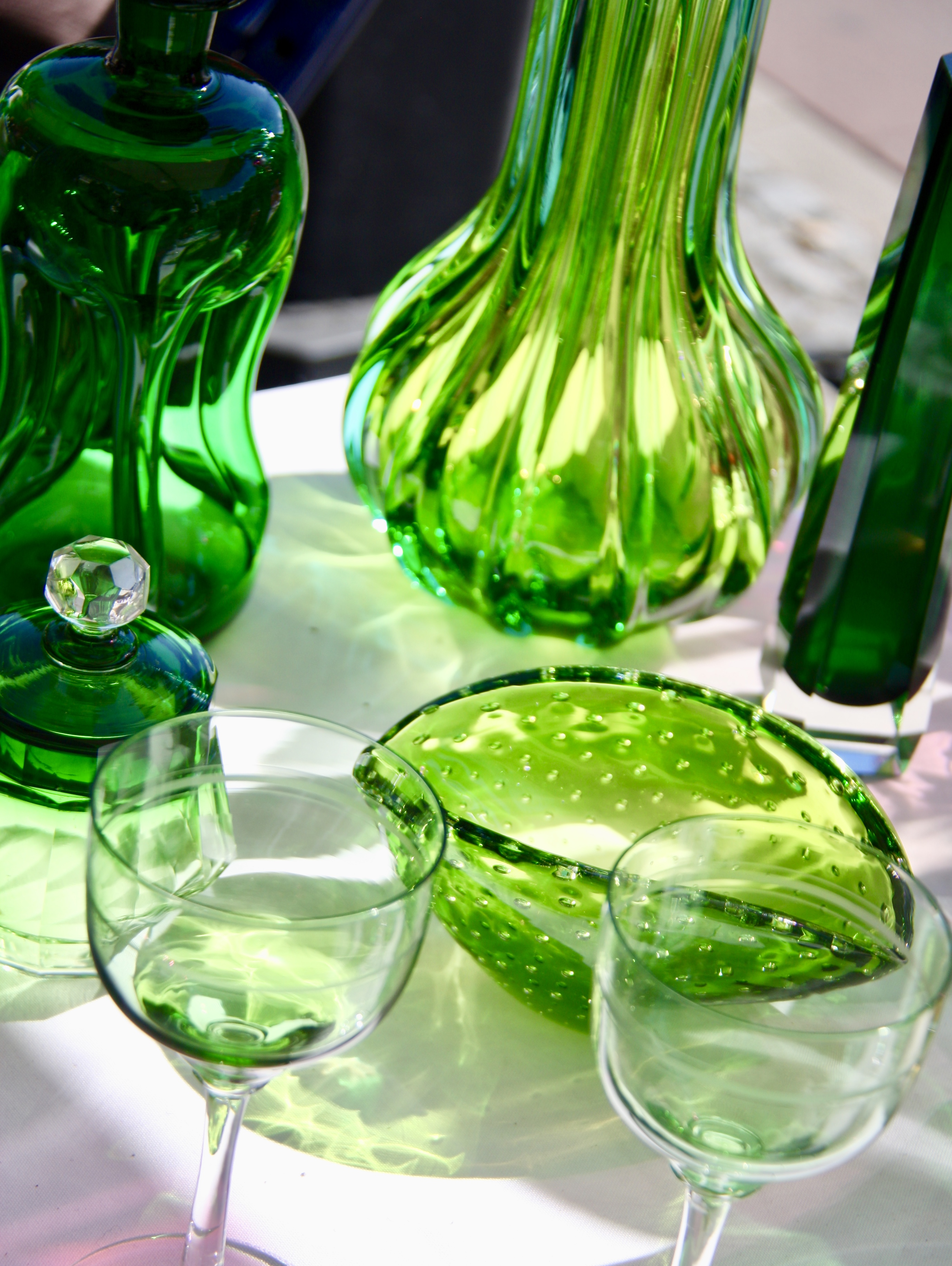 Feng Shui Colours Green, Green, the Grass is Green Interior Harmony