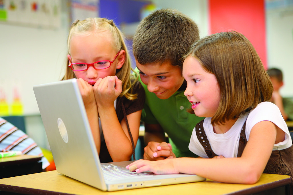 International EdTech - Header 3