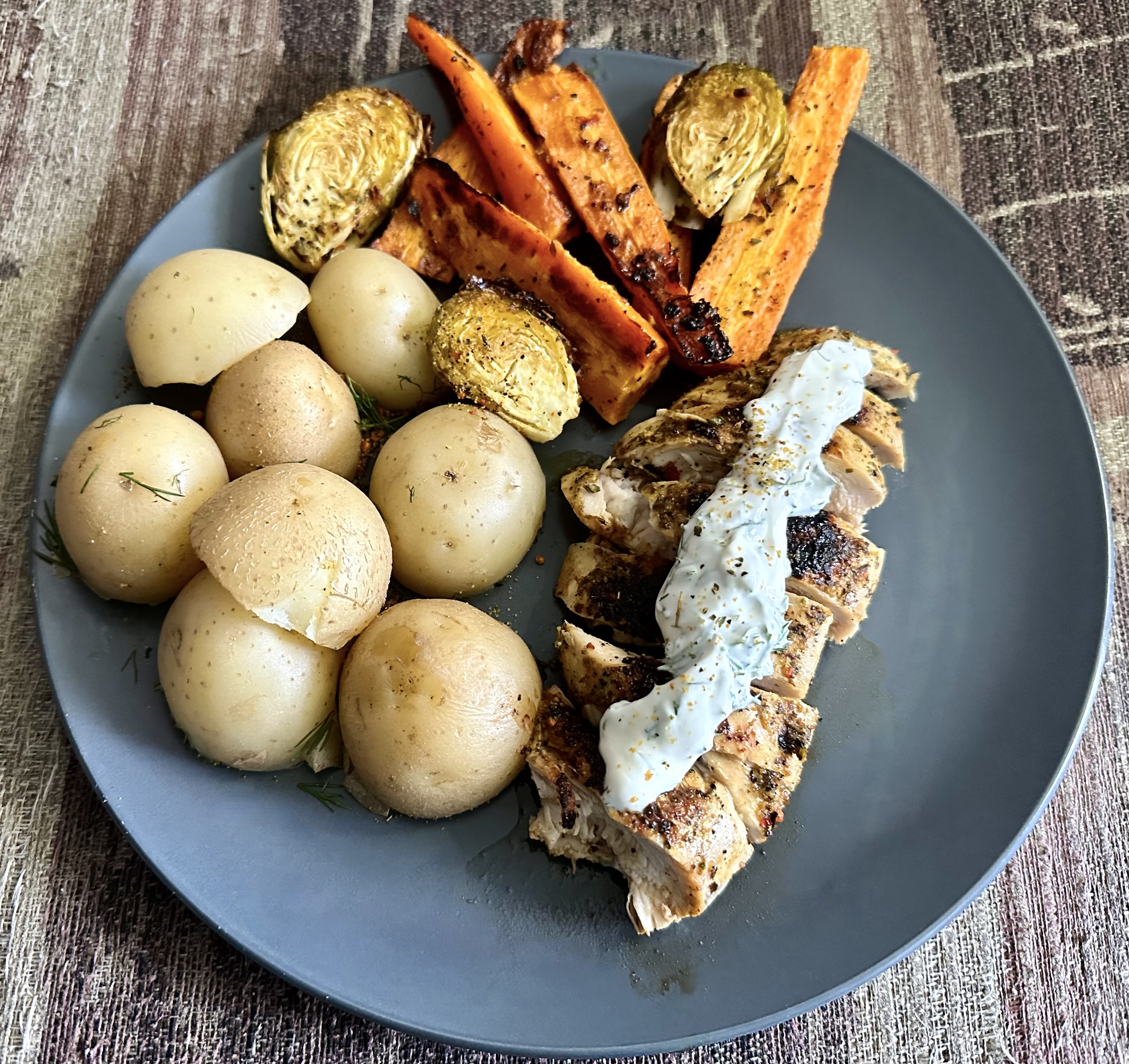 Seared Chicken Breasts with Dill Sour Creem