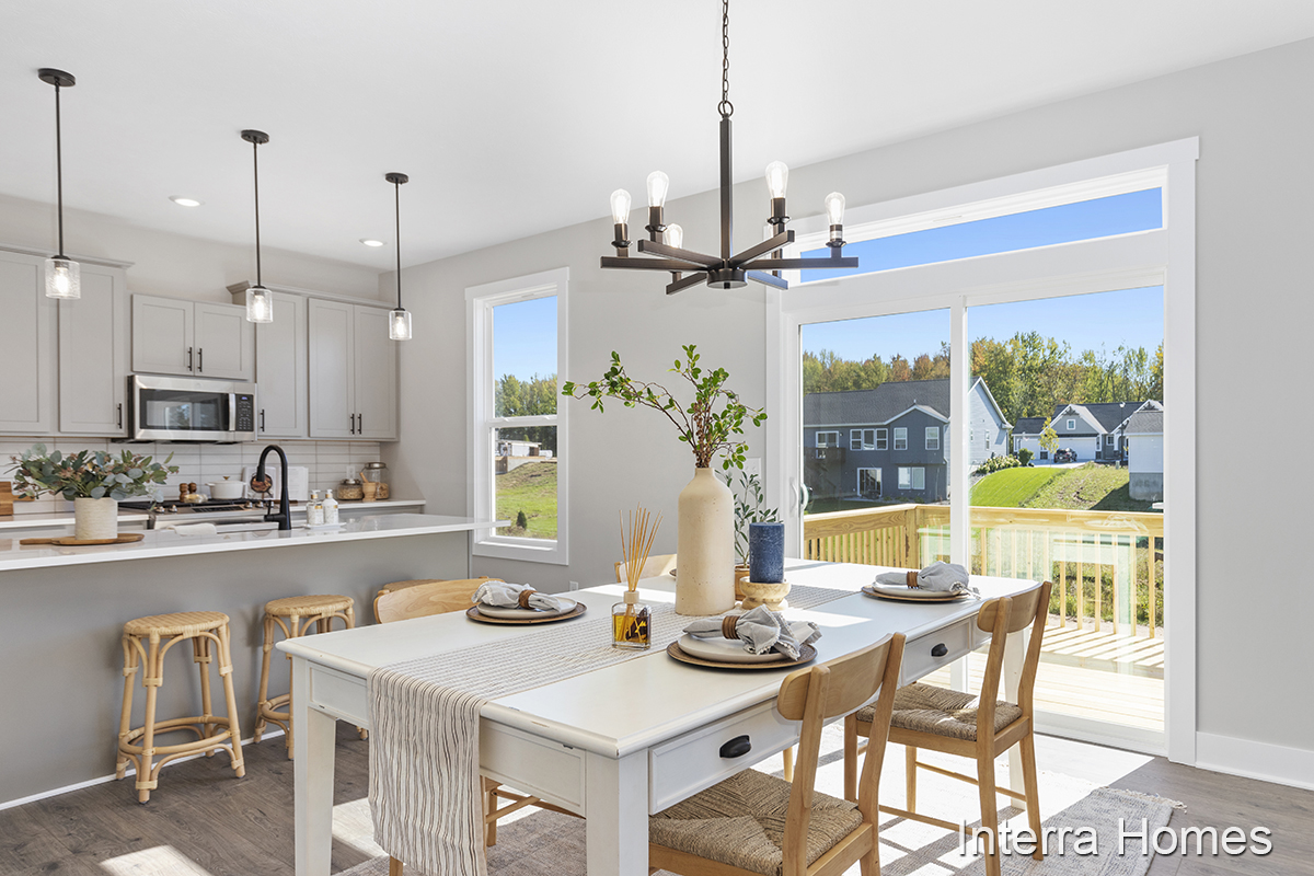 91HW_ASHTON_Dining Kitchen