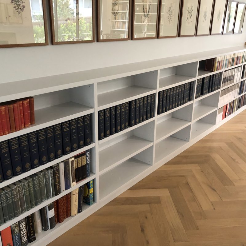 Interspec Bookcase