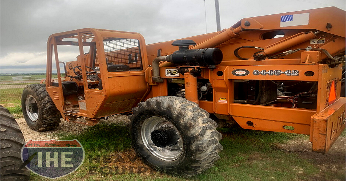 Who sell heavy equipment in texas