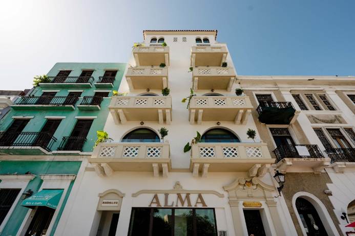 Hotel boutique revitaliza el corazón del Viejo San Juan