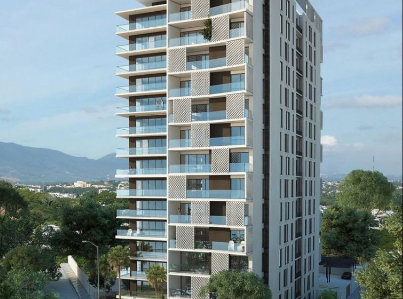 Torre con piscina y gimnasio en la trinitaria