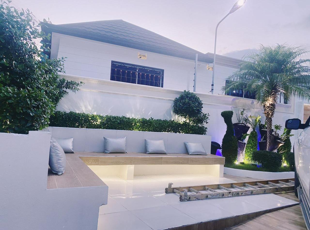 Espectacular Casa Amueblada de Venta en Corona Plaza