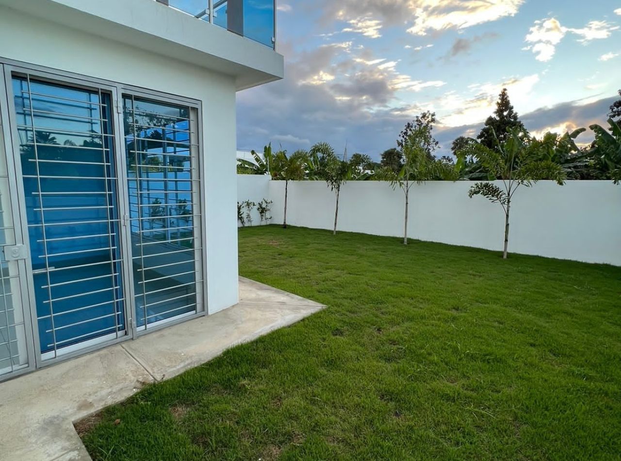 Preciosa Casa a Estrenar en Proyecto Cerrado